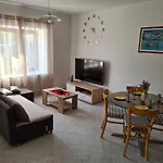 Nena * Drniš