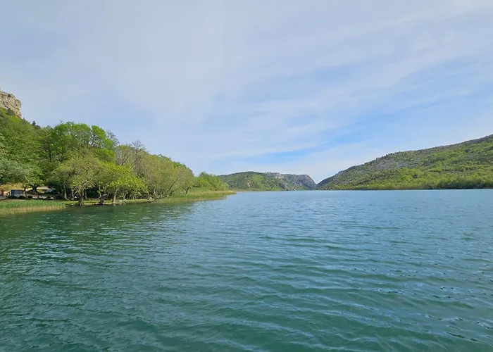 Nena Dom wakacyjny Drniš